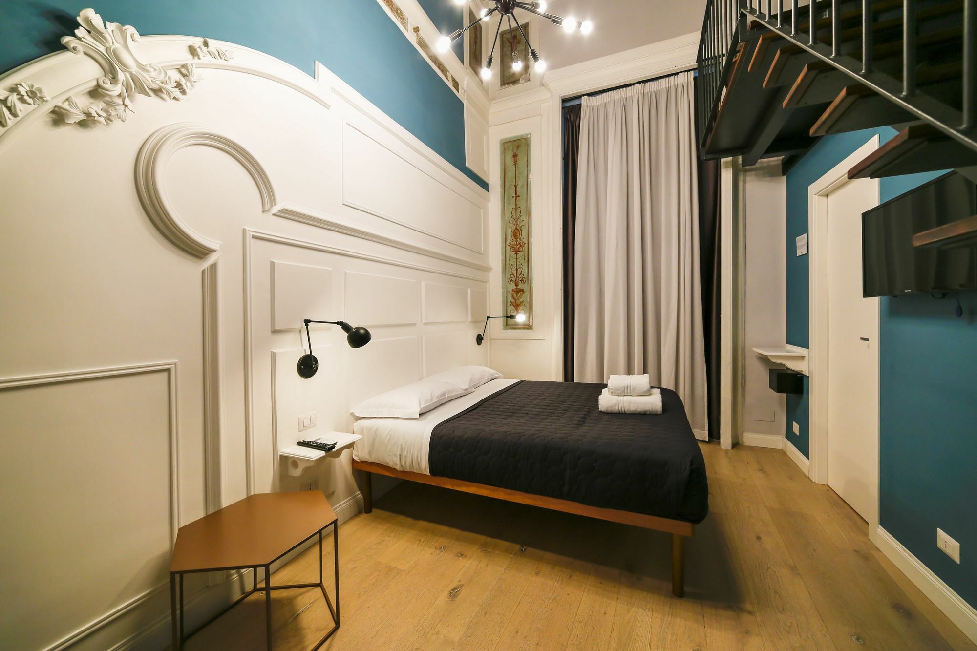 The Dante House By House In 2* Napoli